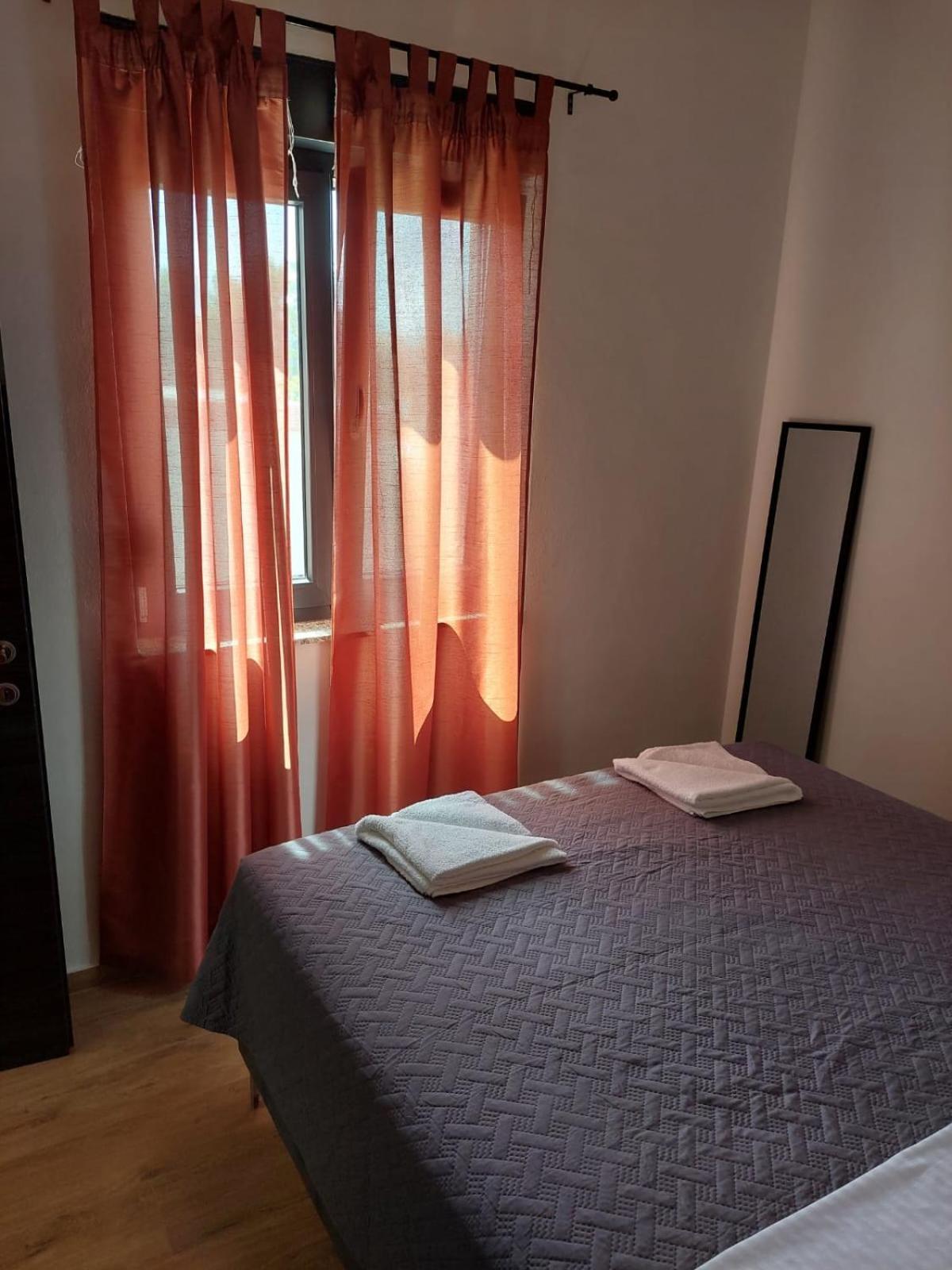 Apartmani Karla Paklenica Starigrad Exterior photo