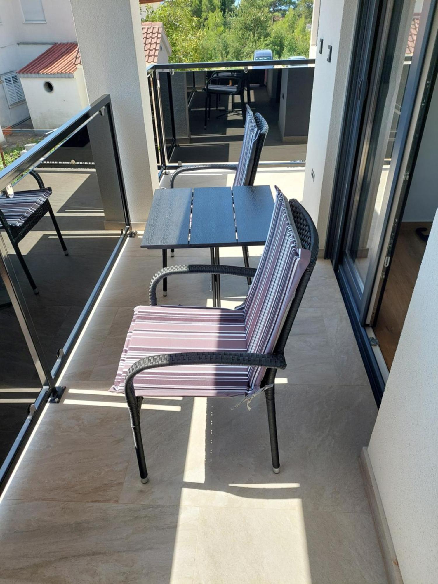 Apartmani Karla Paklenica Starigrad Exterior photo