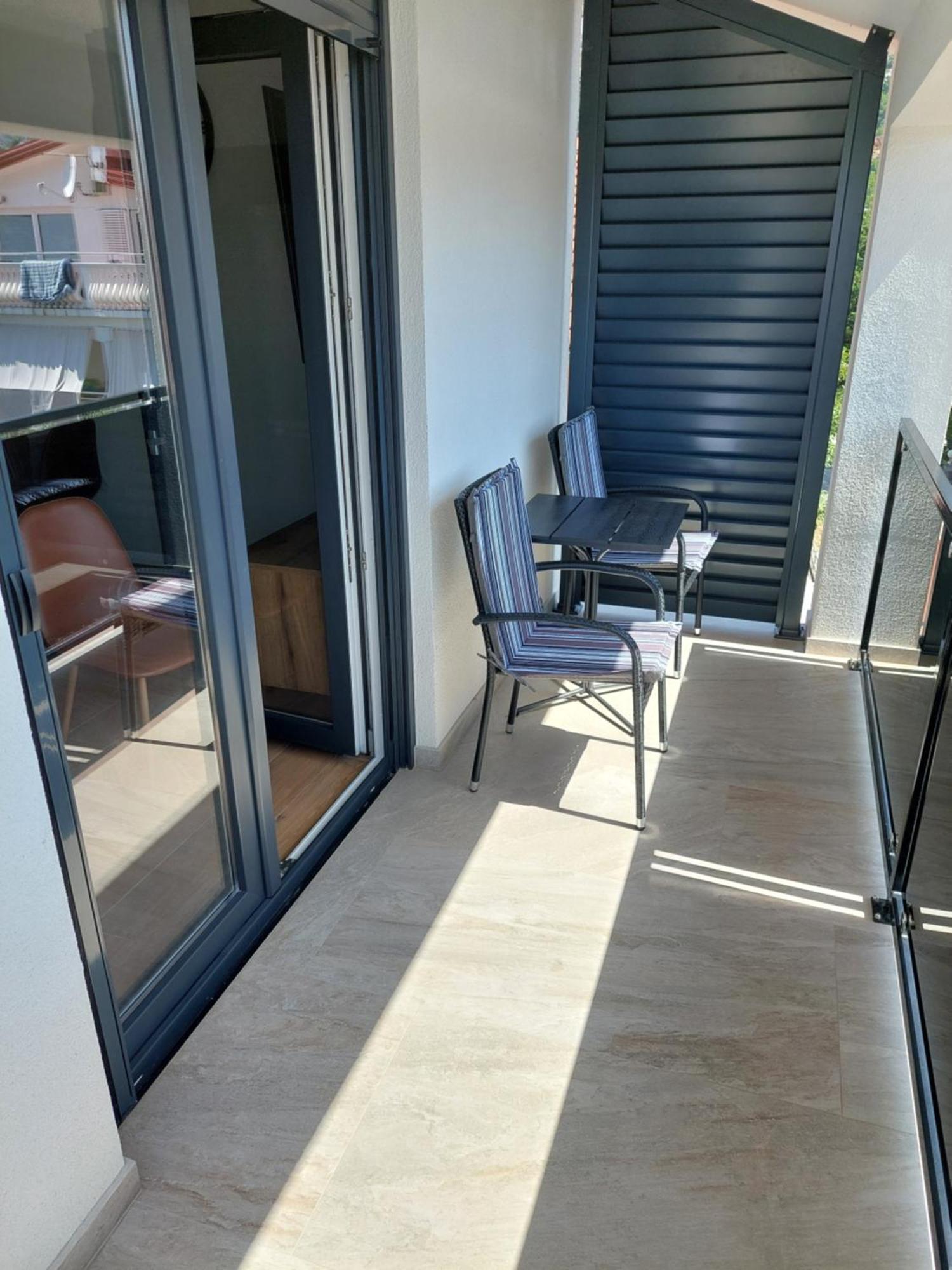 Apartmani Karla Paklenica Starigrad Exterior photo